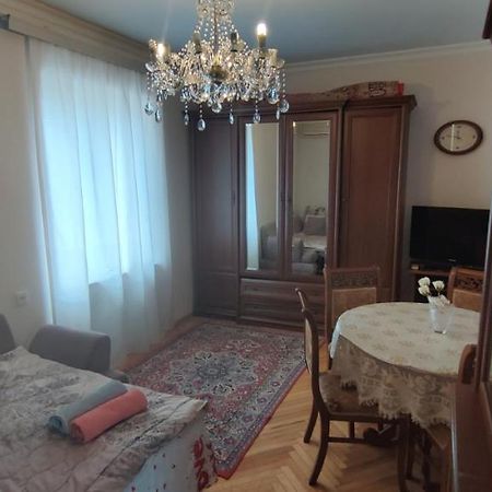 Budget One Room Apartment Baky Esterno foto