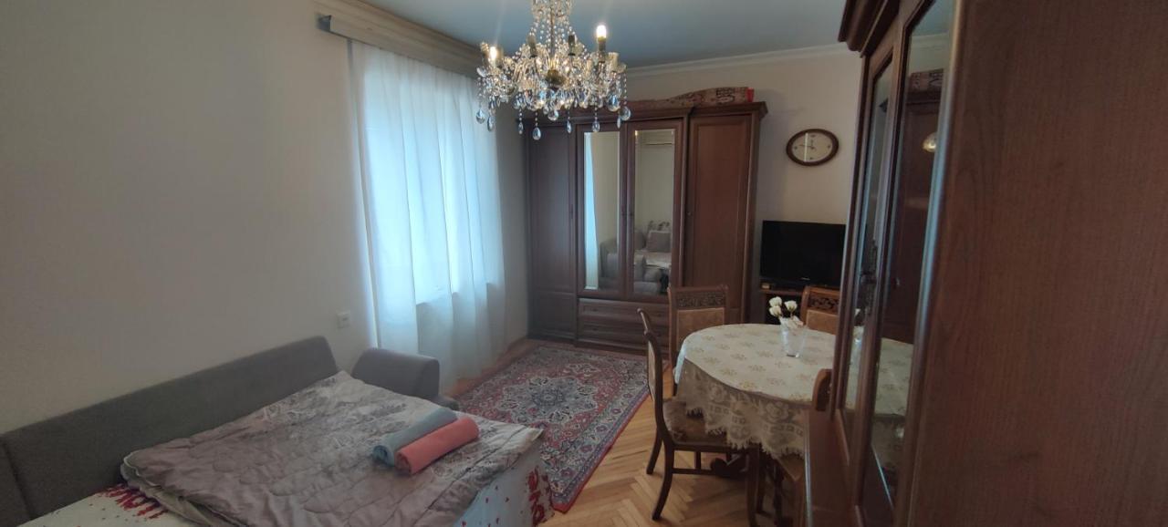 Budget One Room Apartment Baky Esterno foto